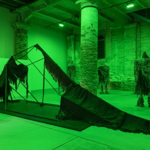 SANDRA MUJINGA Sentinels of Change, 2021 Ph: Roberto Marossi Courtesy La Biennale di Venezia