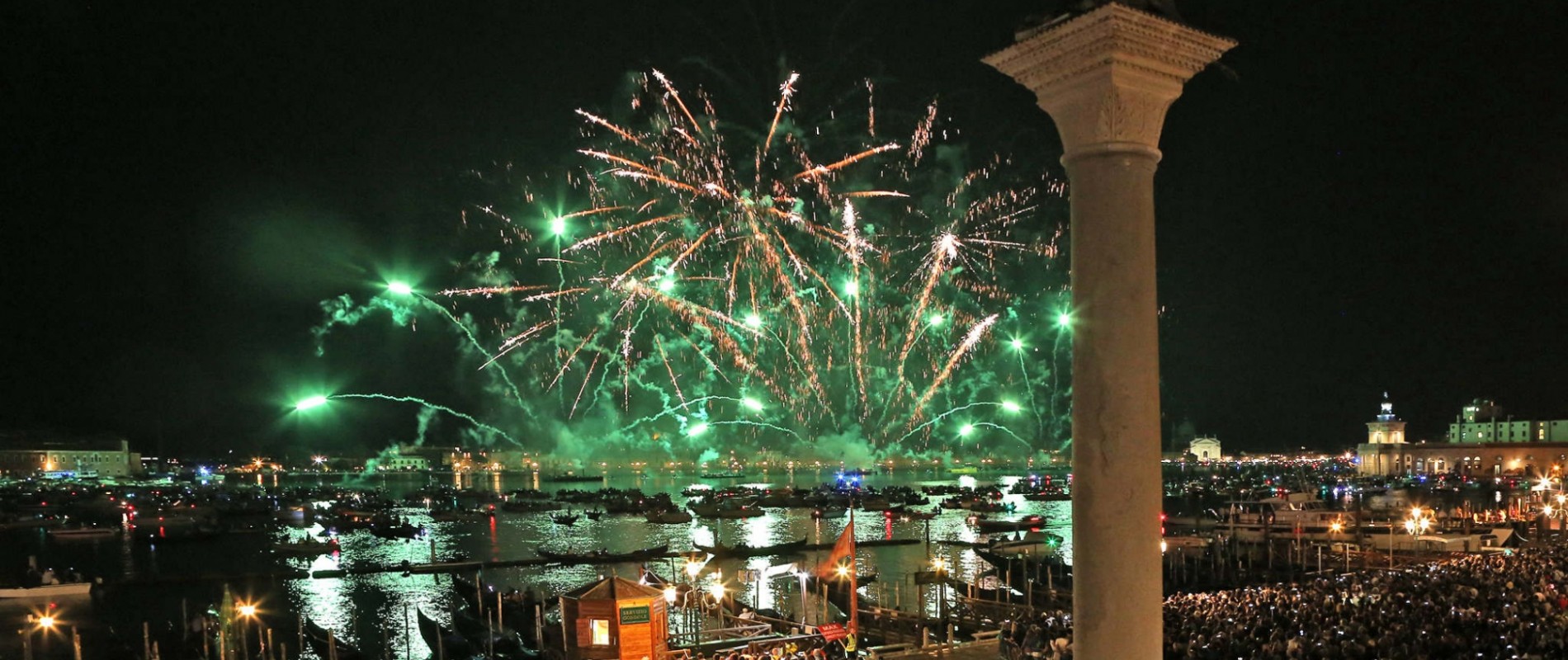 Venezia/Venice Fuochi del Redentore Fireworks during Rendentore